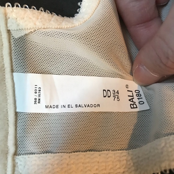 Unlined Bra. - Picture 5 of 6